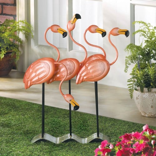 Flock O' Flamingos Decor